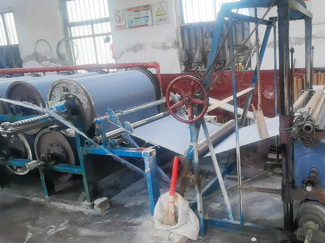 Ausrüstung für Vliesstoff-Produktionslinien